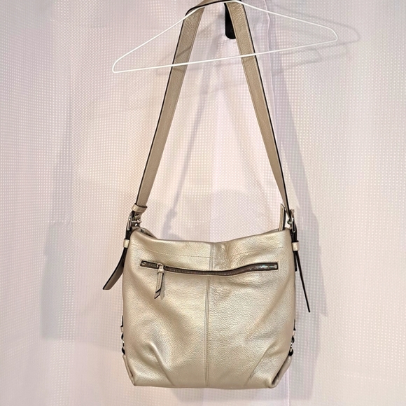 Metallic Coach Shoulder or Large Crossbody Mint Condition - Picture 6 of 16